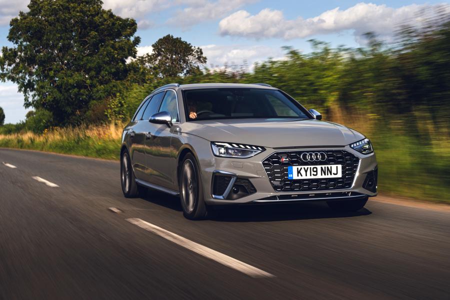  Audi S4 Avant TDI (B9) 2019 года  (UK) (фото 23 из 40)